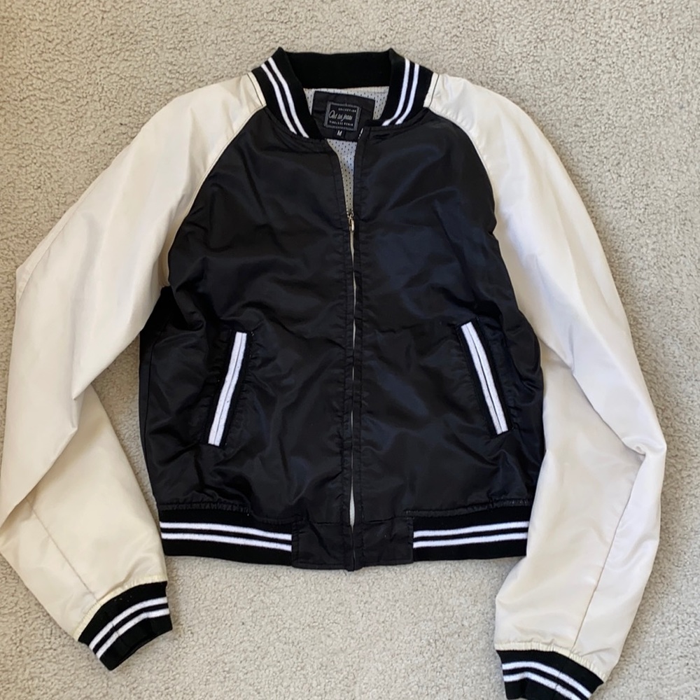 Baseball Black and White Jacket size Medium